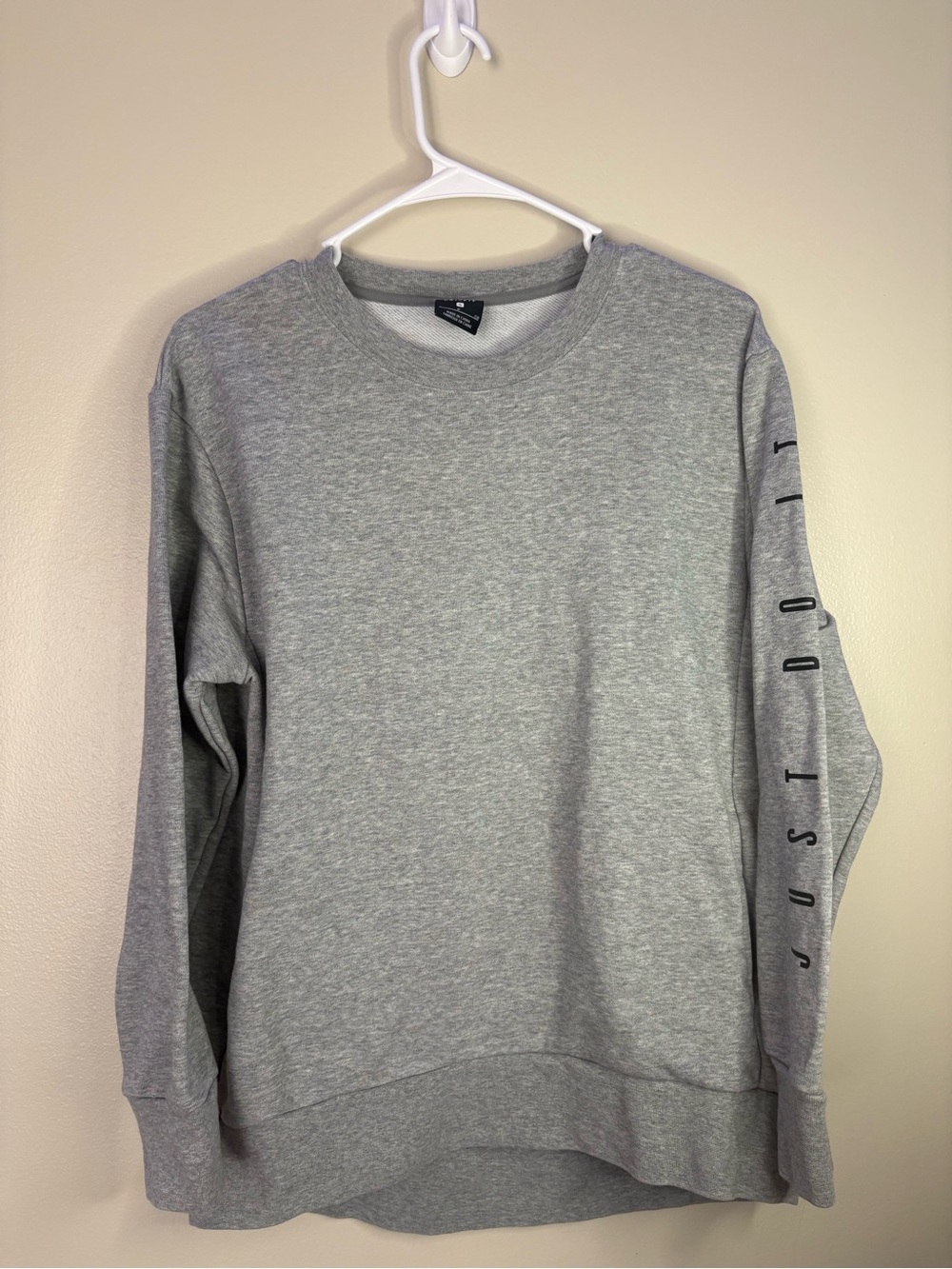 Nike Men's Heather Gray Crewneck Sweatshirt with Sleeve Text